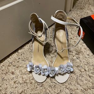 Cute white/blue heels